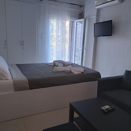 Appartement Little Beauty - Happyhostgr - In Platamonas Extérieur photo