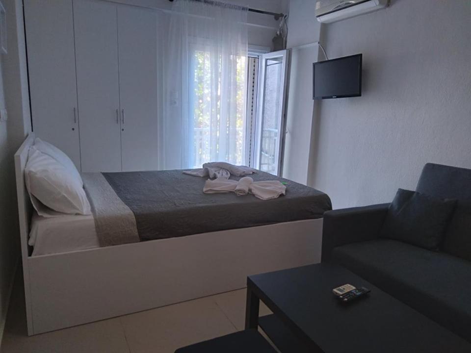 Appartement Little Beauty - Happyhostgr - In Platamonas Extérieur photo